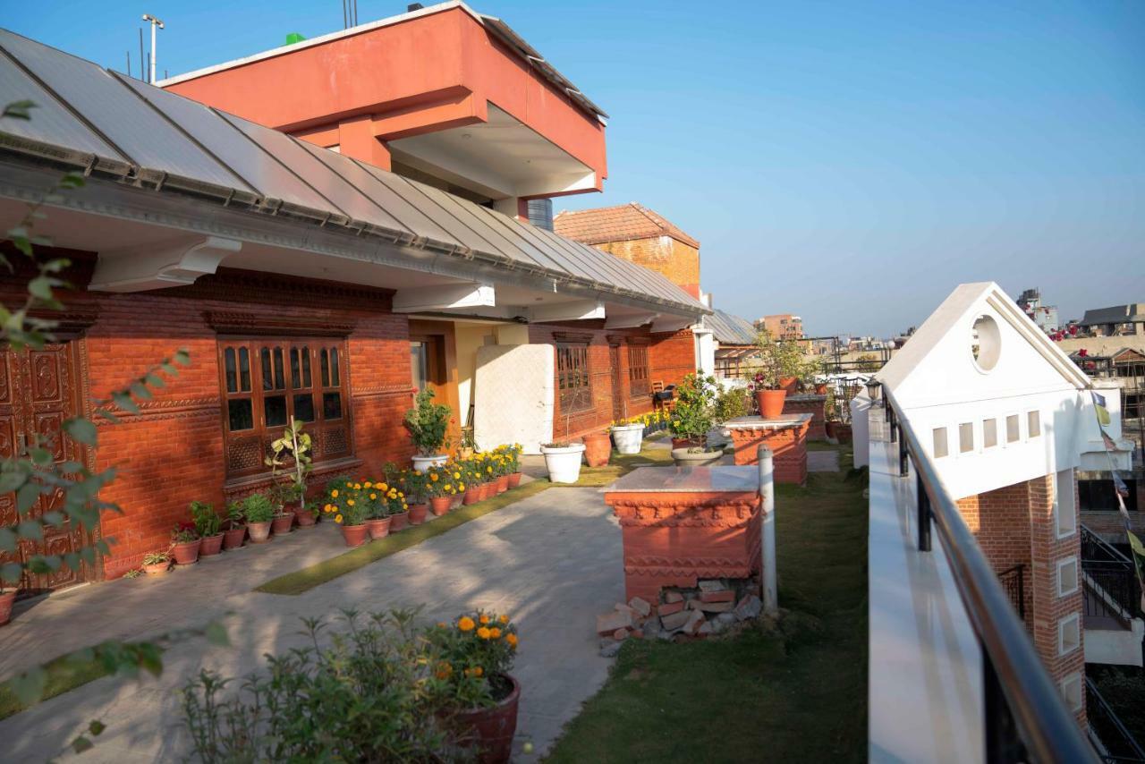 Dom Himalaya Hotel Kathmandu Exterior photo