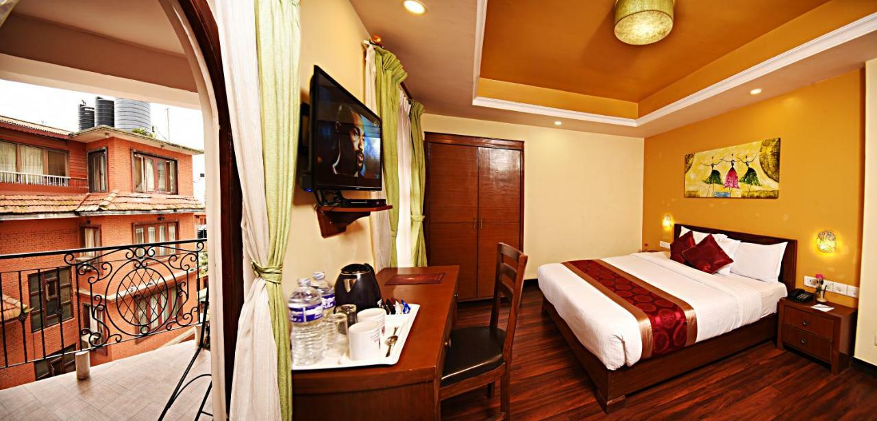 Dom Himalaya Hotel Kathmandu Exterior photo