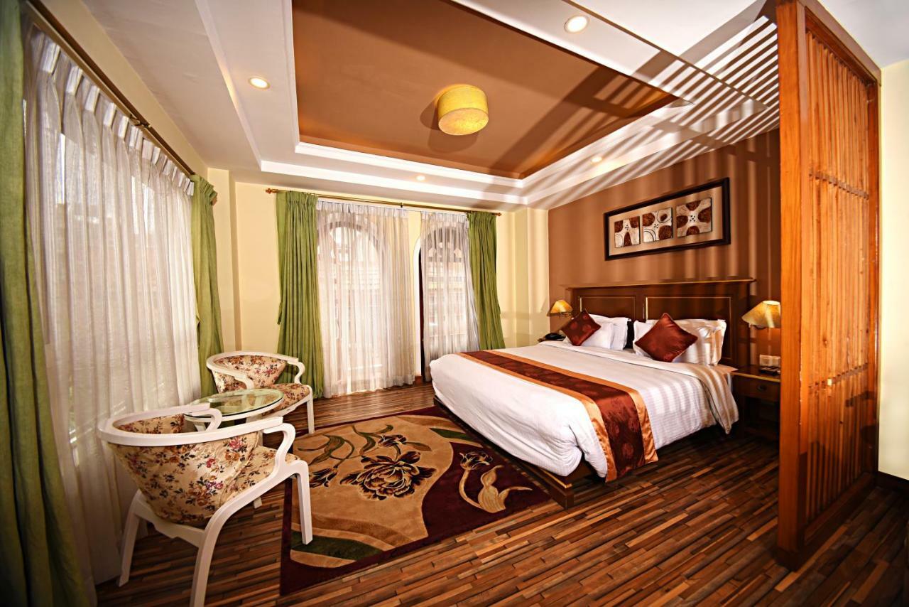 Dom Himalaya Hotel Kathmandu Exterior photo