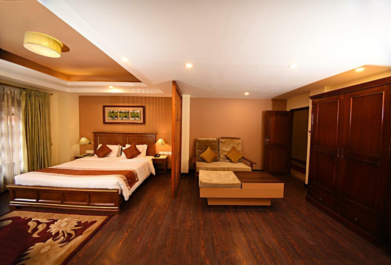 Dom Himalaya Hotel Kathmandu Exterior photo