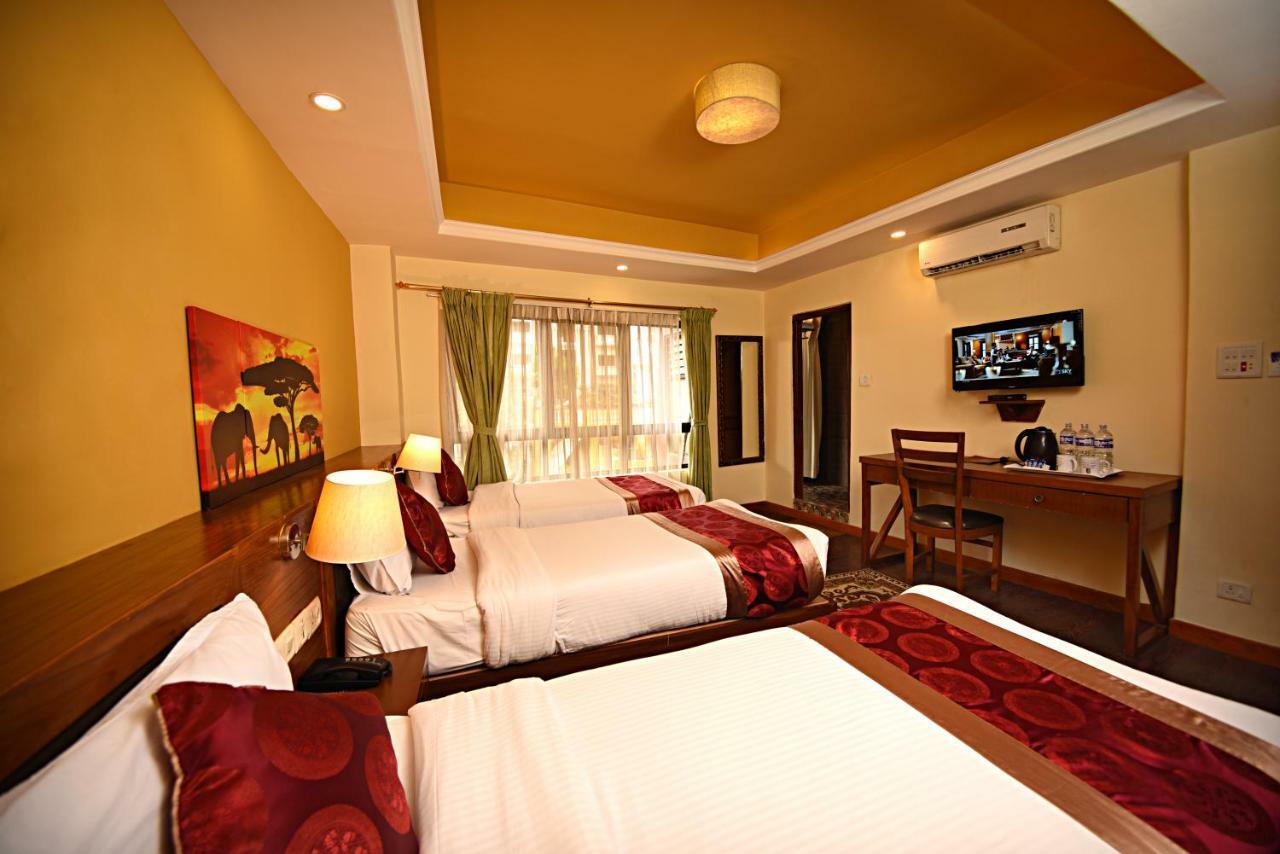 Dom Himalaya Hotel Kathmandu Exterior photo