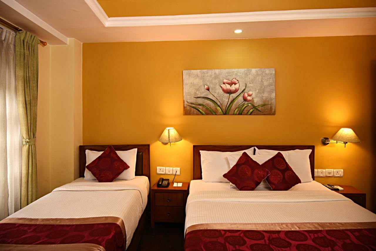 Dom Himalaya Hotel Kathmandu Exterior photo