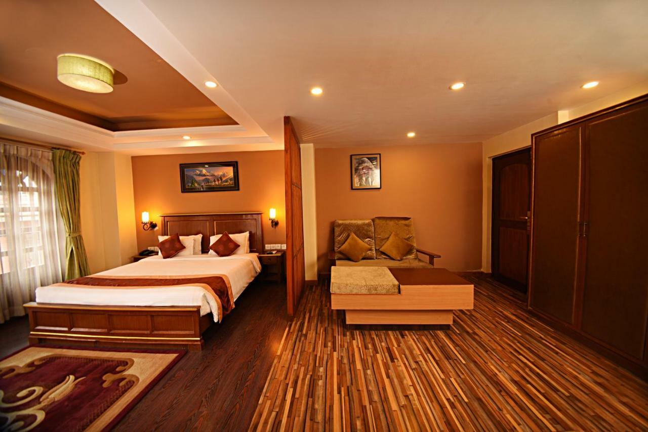 Dom Himalaya Hotel Kathmandu Exterior photo