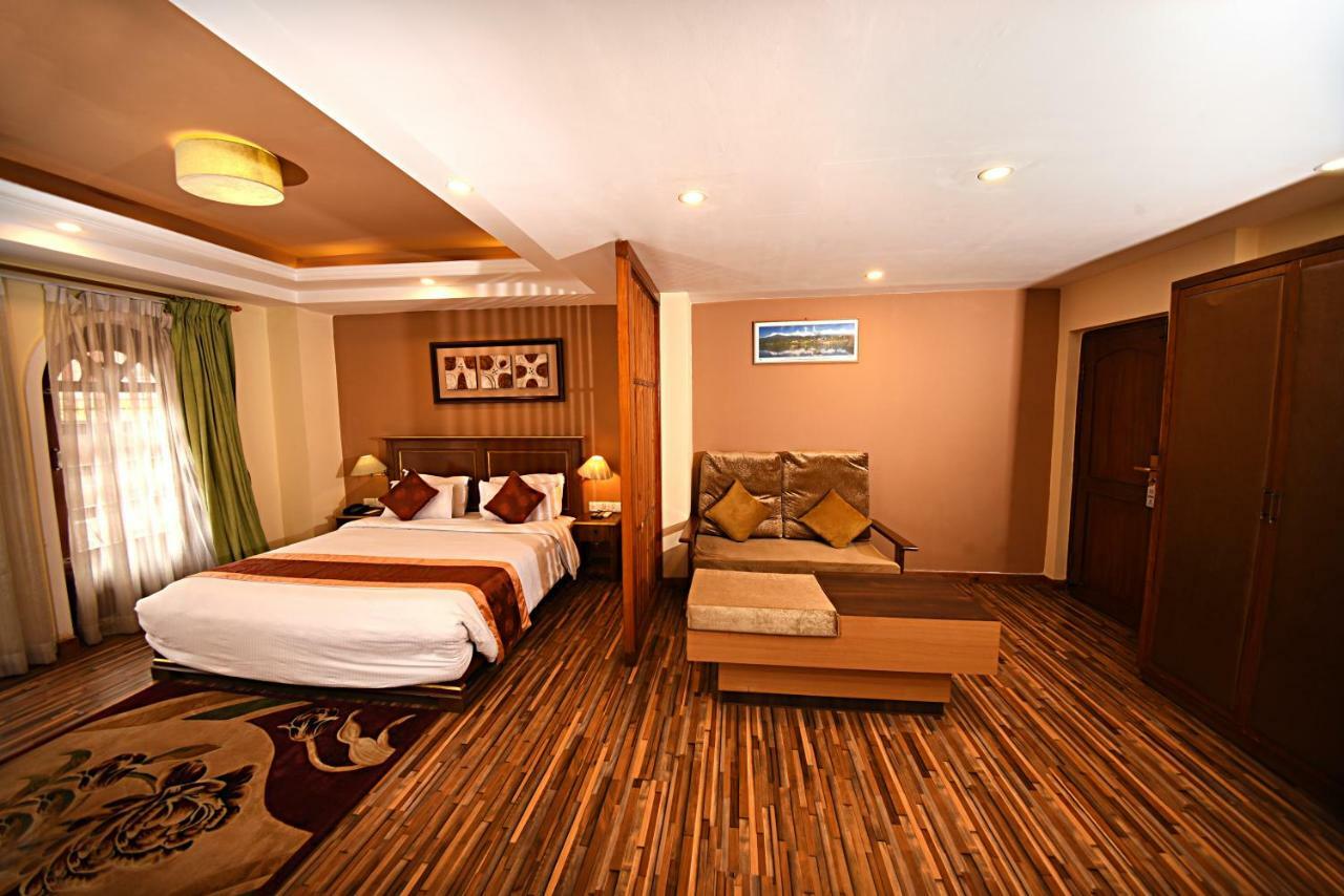 Dom Himalaya Hotel Kathmandu Exterior photo
