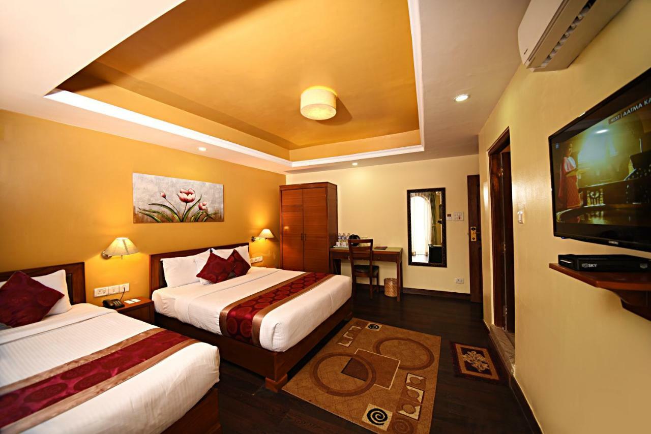 Dom Himalaya Hotel Kathmandu Exterior photo